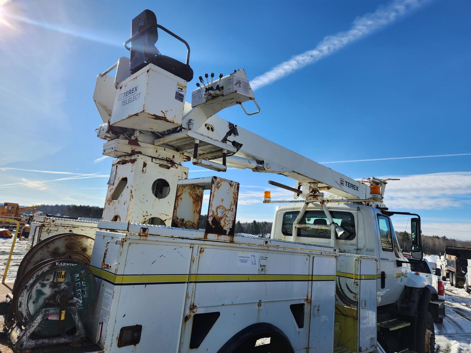 2006 International 7300 Sfa 4x4 Digger Derrick