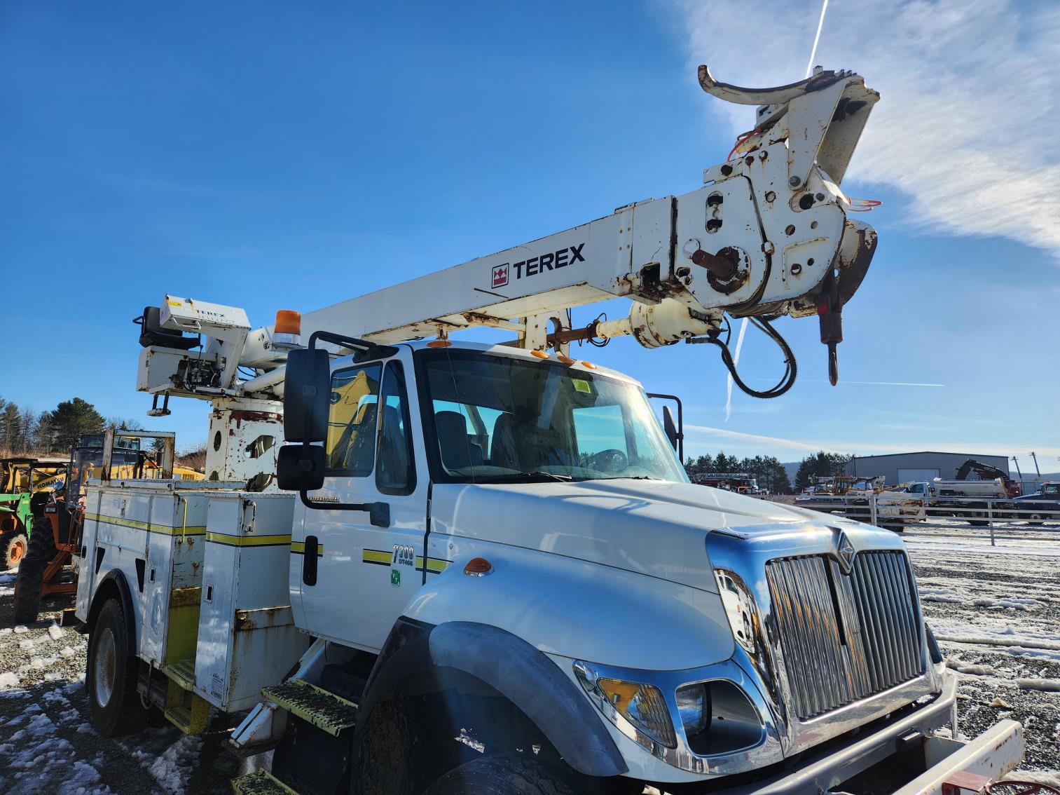 2006 International 7300 Sfa 4x4 Digger Derrick