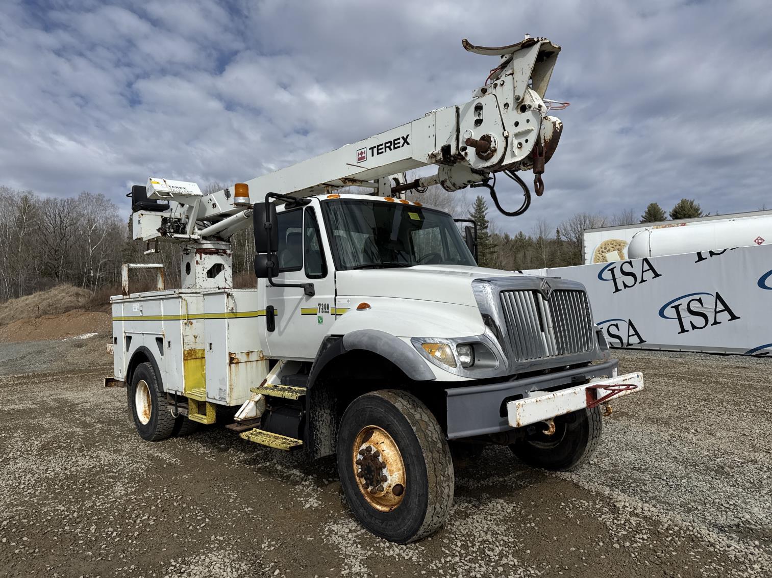 2006 International 7300 Sfa 4x4 Digger Derrick