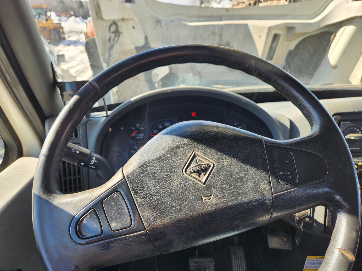 2006 International 7300 Sfa 4x4 Digger Derrick