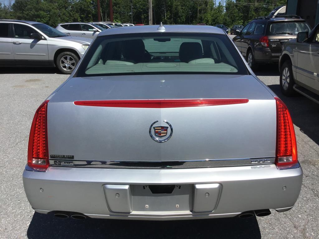 2010 Cadillac DTS