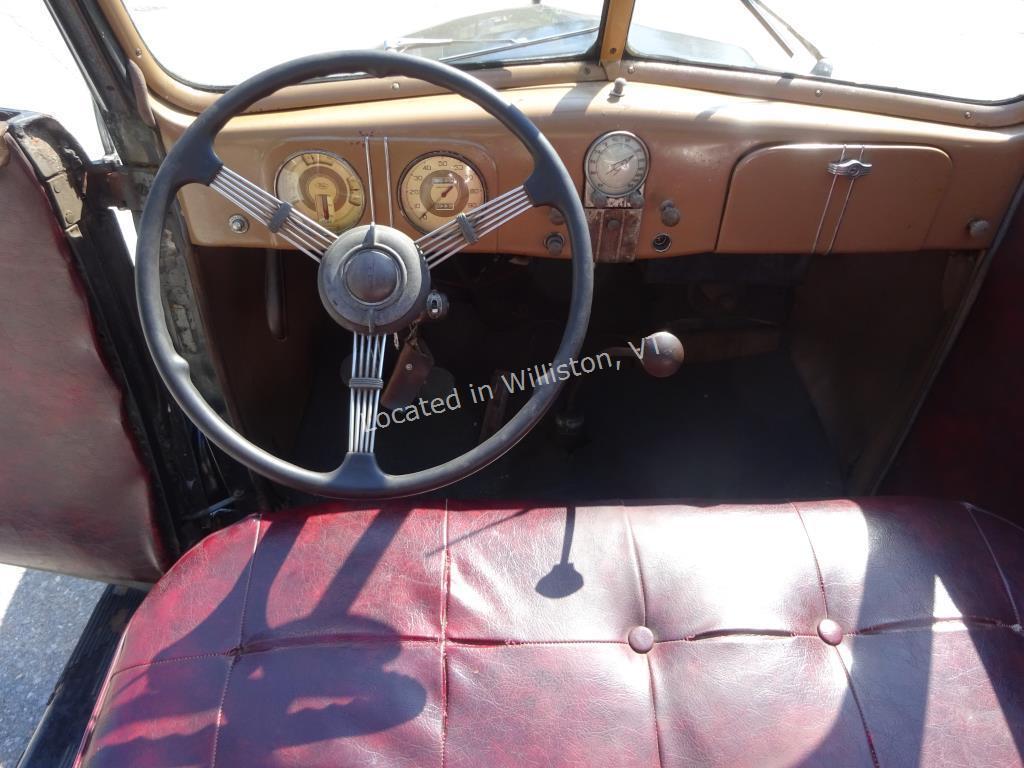 1937 FORD 2 DR CONVERTIBLE