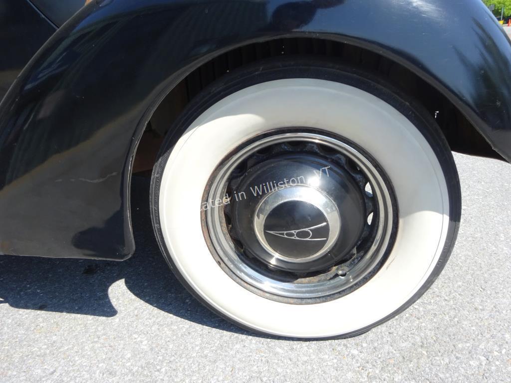 1937 FORD 2 DR CONVERTIBLE