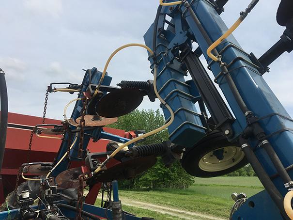 AG Systems Model 6400 liquid fertilizer applicator, Sells with Raven Control