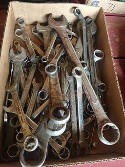 Assorted wrenches