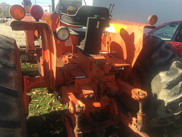 AC 185 Open Station Diesel Tractor, 3 pt, top link, 2 Hyd outlets, 18.4-30 tires