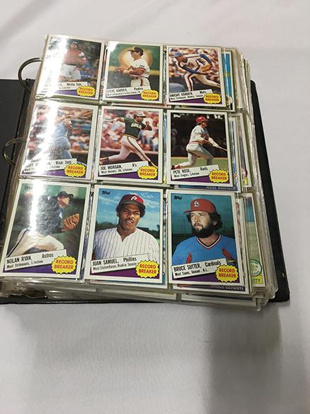 Notebook 1985 Topps No. 1-792 Set with Trade T1-T126