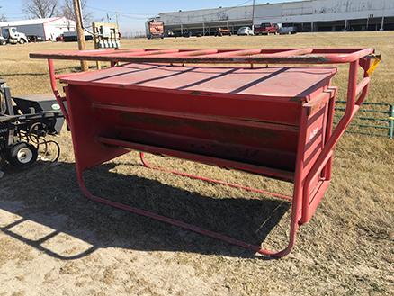 Elk River 7 ft. creep feeder with calf pass panel