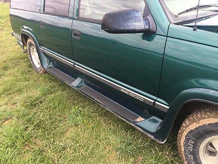 1997 GMC Suburban 1500 SLT, Good Firestone Tires, Reece Hitch, 203,877 Miles, Solid Body