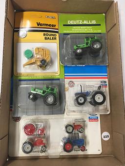 Lot of 5, Ertl 1/64 Scale, Tractors & Baler