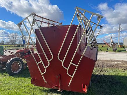 Feed Train T45, 3 Ton Portable Feeder w/ Calf Pass Rails