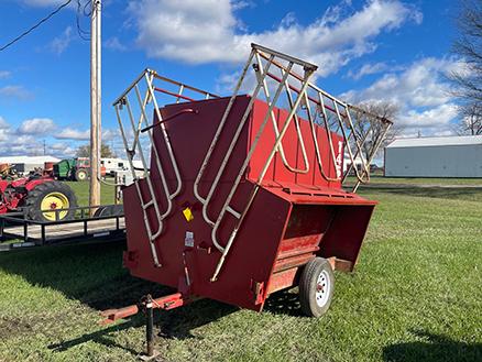 Feed Train T45, 3 Ton Portable Feeder w/ Calf Pass Rails