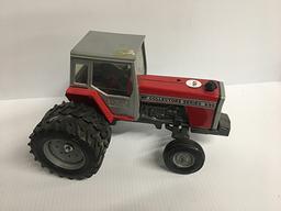MF 690, 1/16 Scale