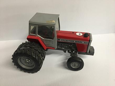 MF 690, 1/16 Scale