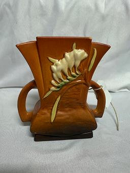 Roseville Freesia 7 in. Vase