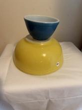 (2) Pyrex Mixing Bowls