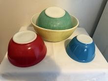 Set of (4) Pyrex Mixing Bowls, Showing Wear