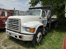 1995 2 Ton F Series, 7.0L Gas Engine, 5/2 Trans, 18 ft. Flatbed, Reads 80,831 Miles