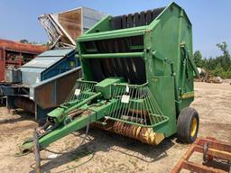 John Deere 510 Baler