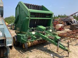John Deere 510 Baler