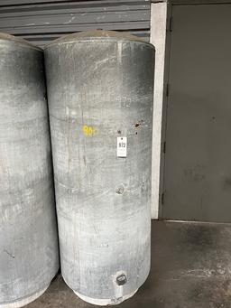 (1) Galvanized Large Bladder Tank