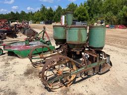 John Deere 2RW Planters 3pt