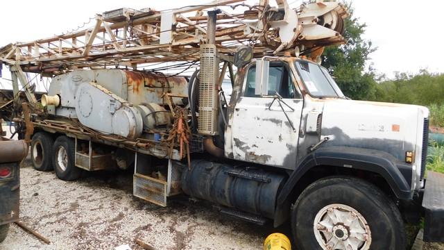 LOCATED IN YD 10 GRAHAM, TX (2535) CARDWELL K201 DBL DRUM PULLING UNIT, W/ TELESCOPING