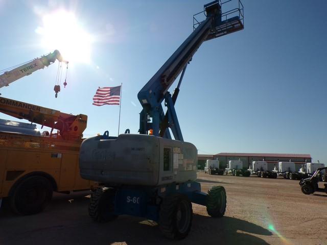 GENIE S60 MANLIFT, 45' MAX BOOM LENGTH, 4X4, SHOWS 3389 HRSLocated in YARD 1 - M