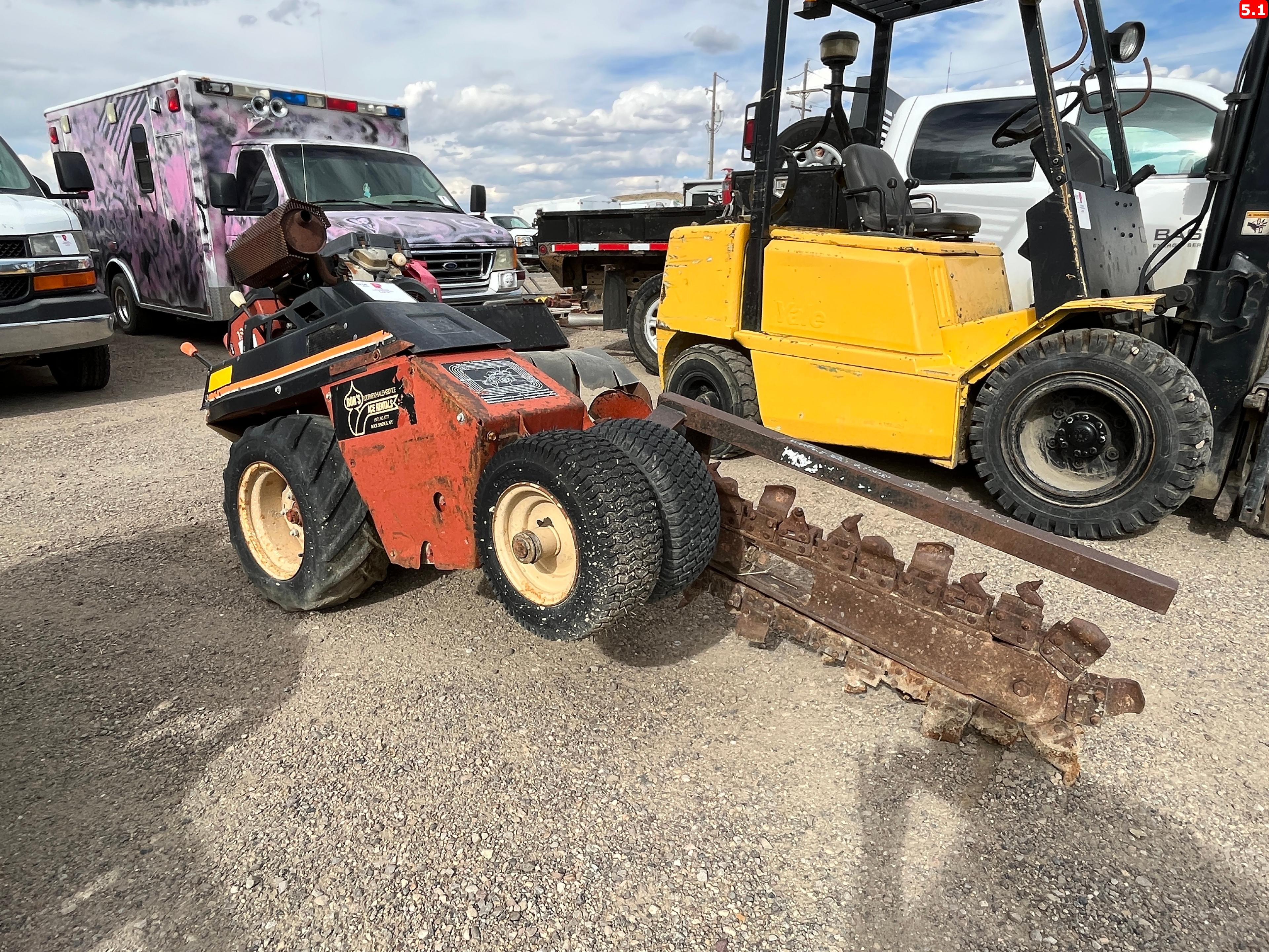 (4156) DITCH WITCH 1820H WALK-BEHIND TRENCHING MACHINE, P/B: HONDA POWER UNIT, S