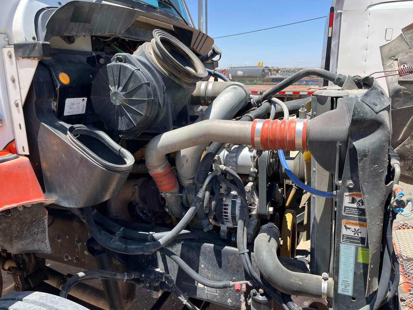 2007 KENWORTH T300 MECHANICS TRUCK Pre-Emission Caterpillar C7 engine, Eato