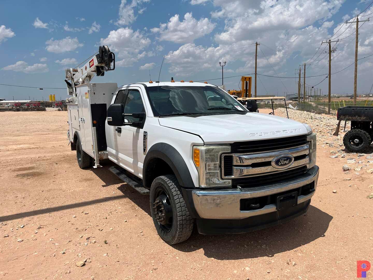 2017 FORD  F-550 EXT CAB MECHANICS TRUCK ODOMETER READS 74894 MILES, METER