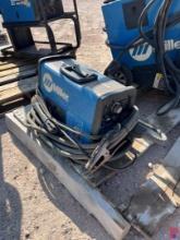 WELDING MACHINE