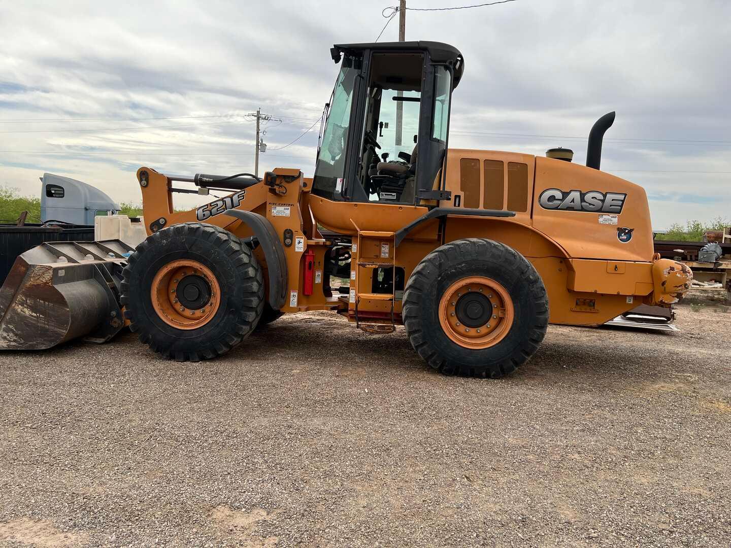 2014 CASE 621F WHEEL LOADER METER READS 2,506 HOURS, VIN/SN: NEF221691, FOU