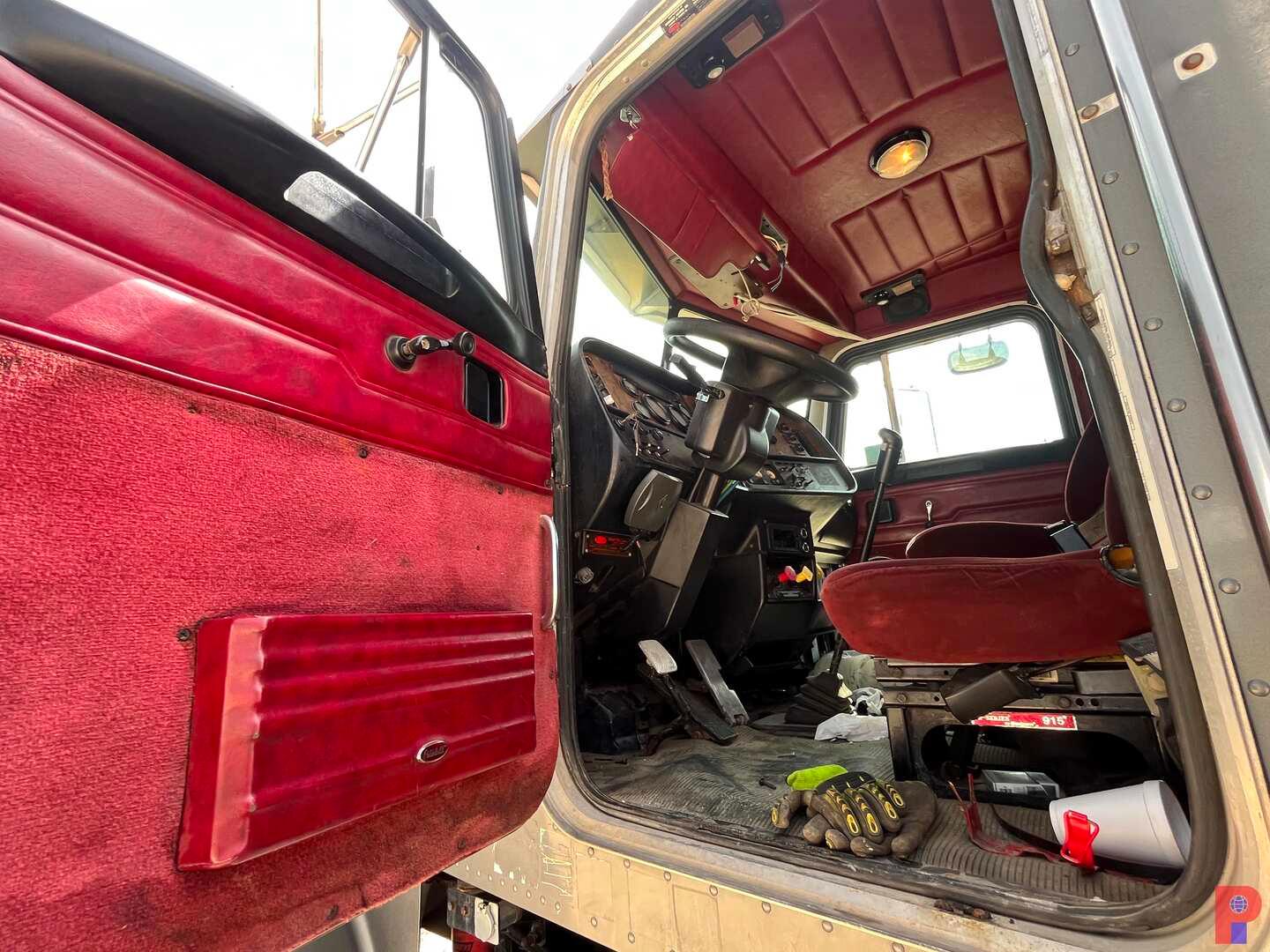 2003 PETERBILT 378 T/A DAYCAB FLATBED TRUCK