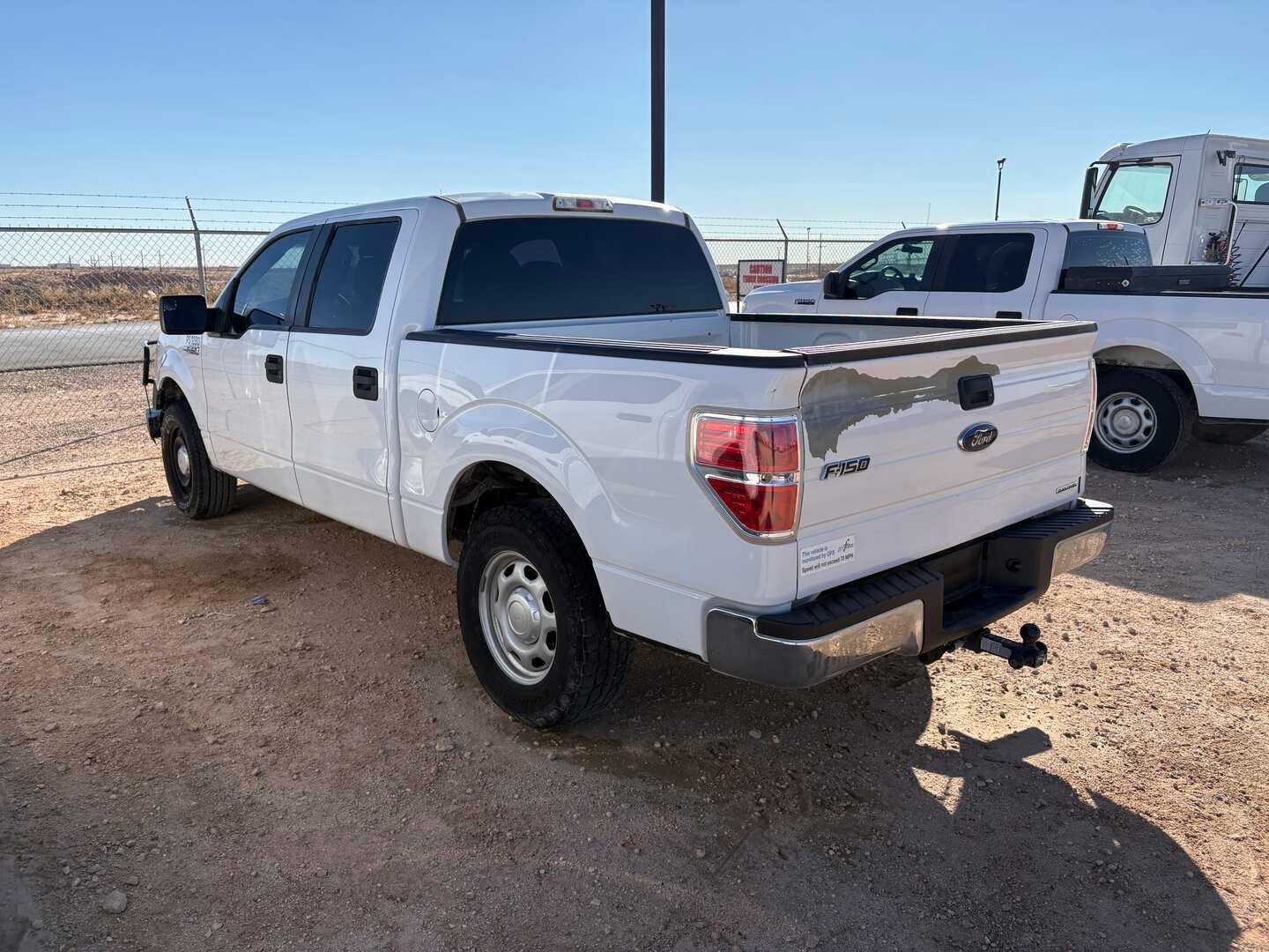 2014 FORD  F-150 CREW CAB PICKUP TRUCK