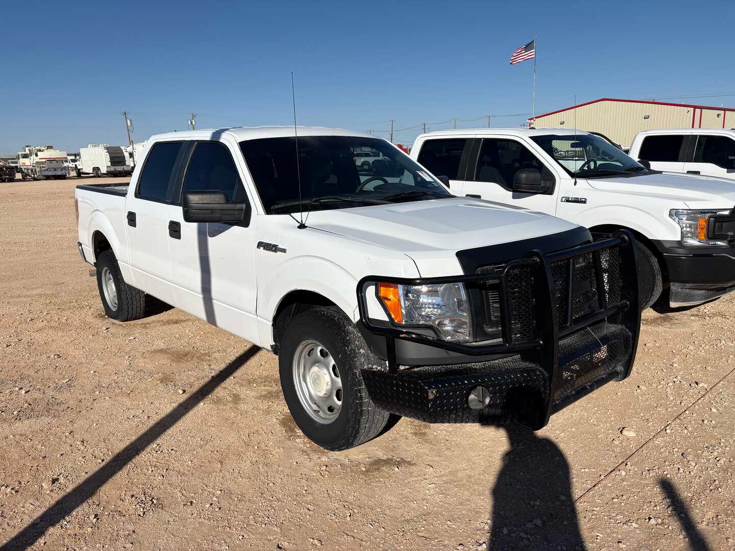 2014 FORD  F-150 CREW CAB PICKUP TRUCK