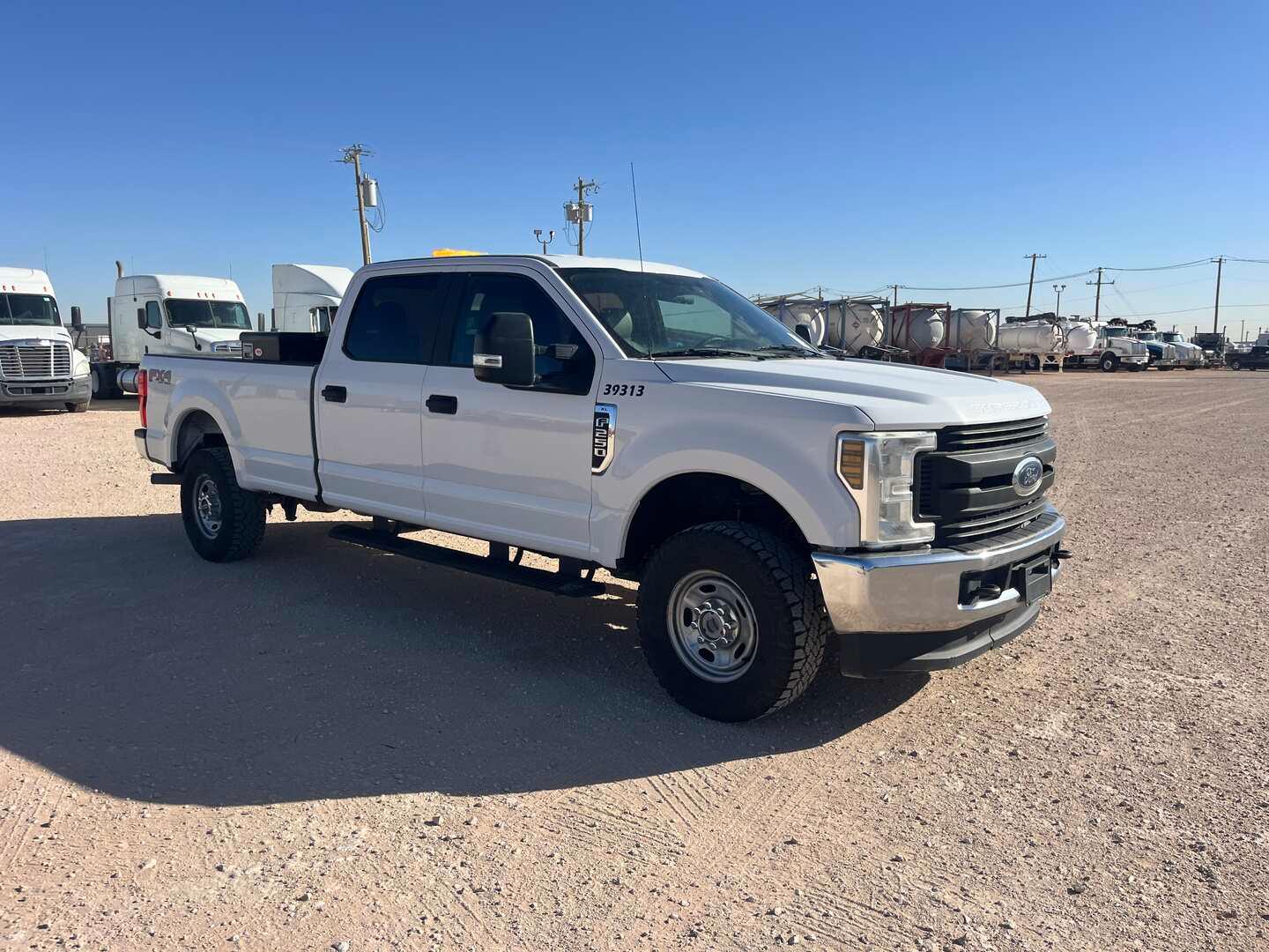 2019 FORD F250 SUPER DUTY CREW CAB PICKUP 4X4