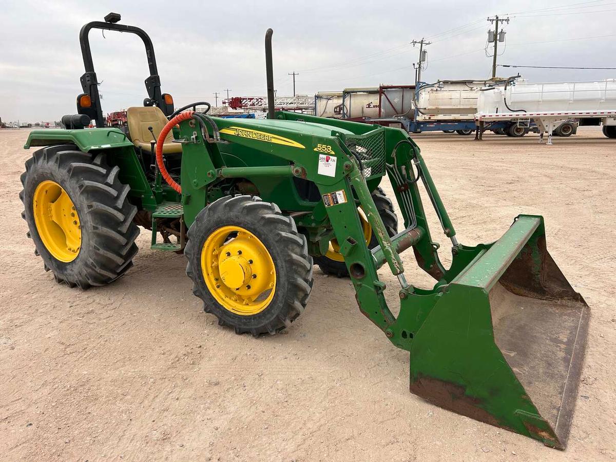 2014 JOHN DEERE 5065E 4X4 TRACTOR W/ LOADER