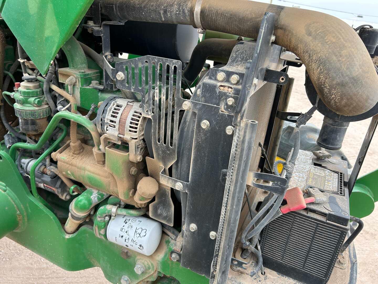 2014 JOHN DEERE 5065E 4X4 TRACTOR W/ LOADER
