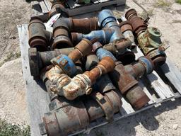(4) PALLETS (1) W/ BALON 600 SERIES NACE 4 X 4" BALL VALVE, WECO FLANGE ADAPTERS, (1) W/ 4" FIG 206