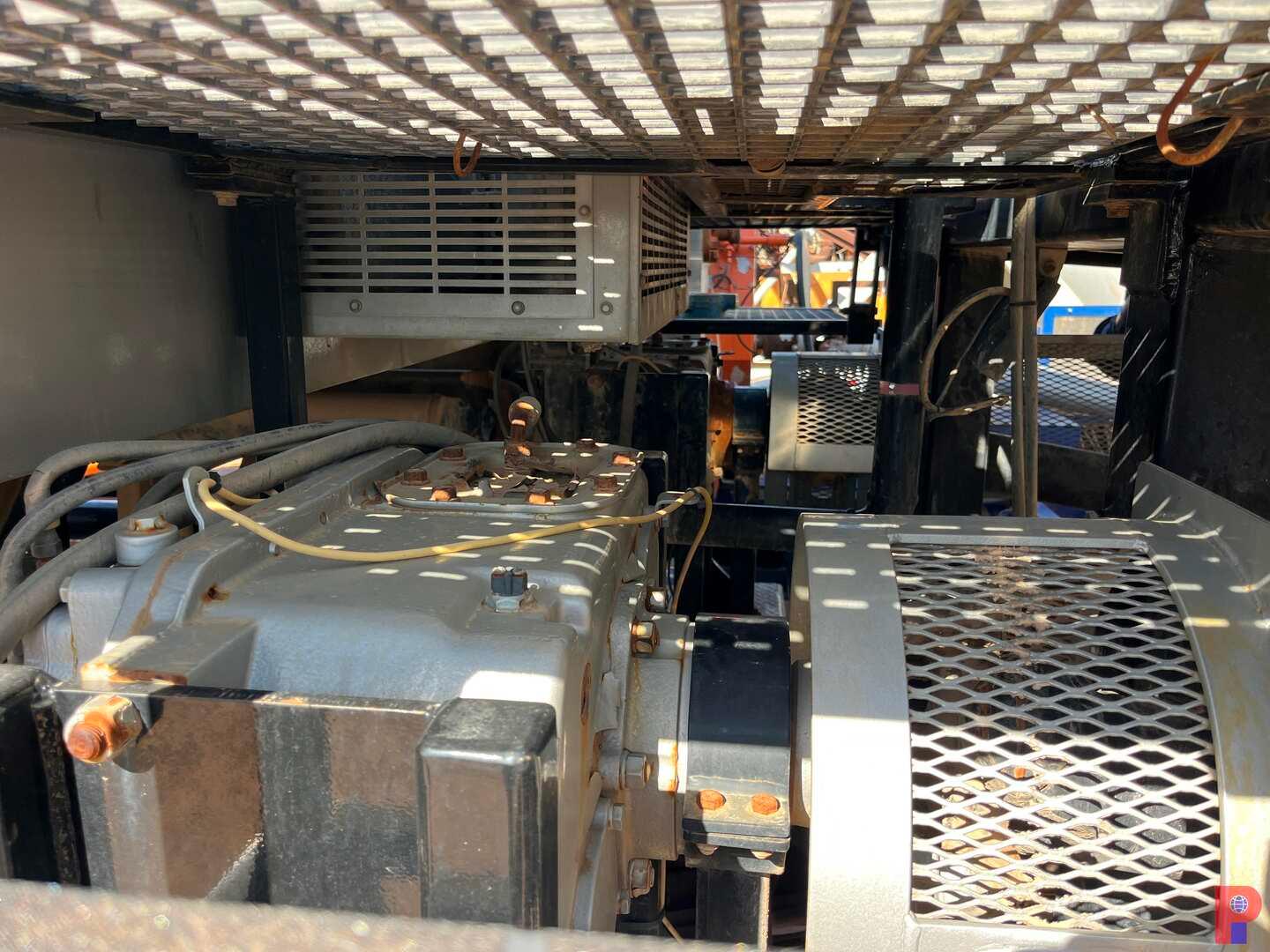 2012 TOTAL EQUIPMENT AND SERVICE 3-AXLE 10K DOUBLE PUMPER TRAILER
