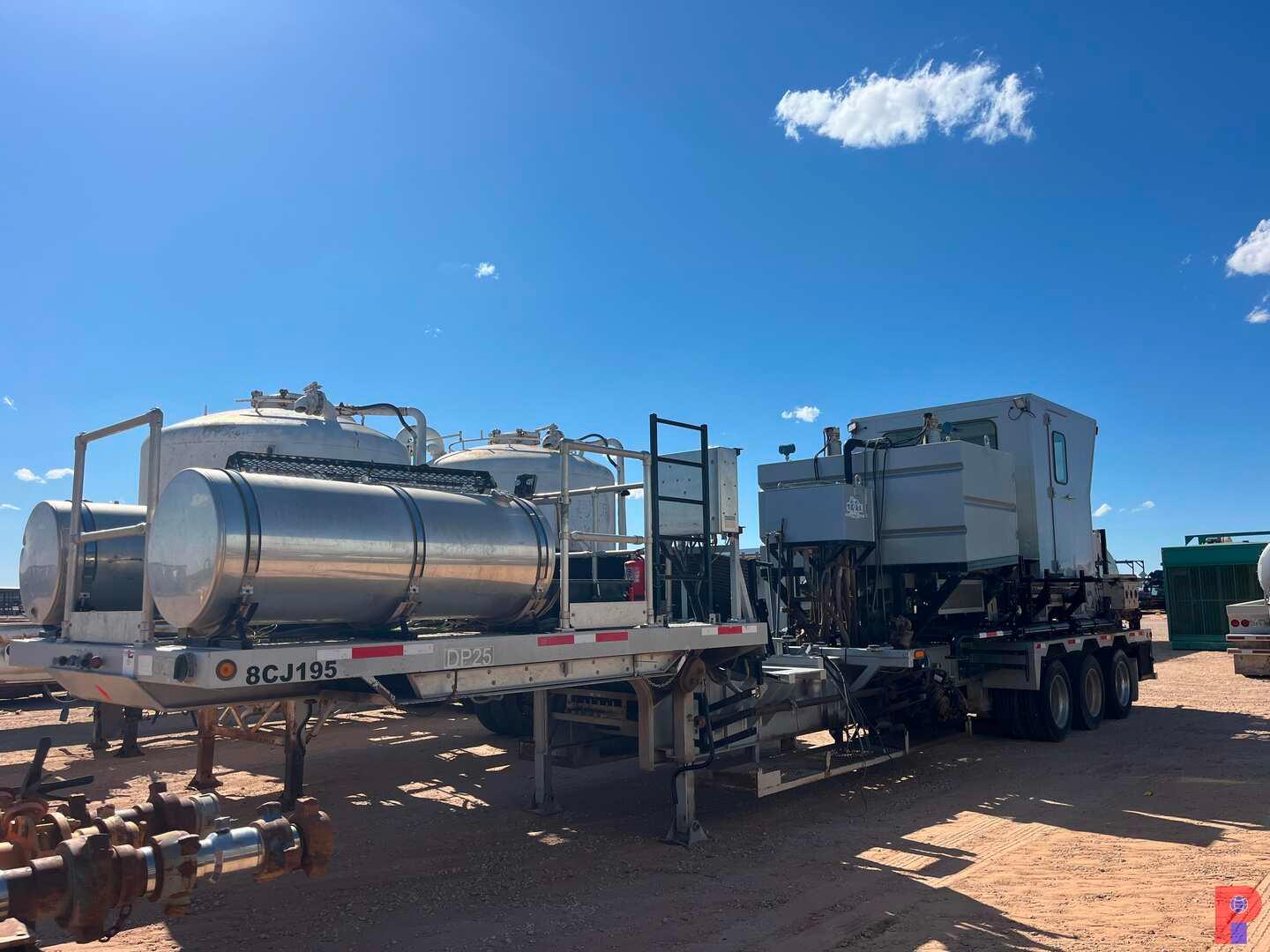 2012 TOTAL EQUIPMENT AND SERVICE 3-AXLE 10K DOUBLE PUMPER TRAILER