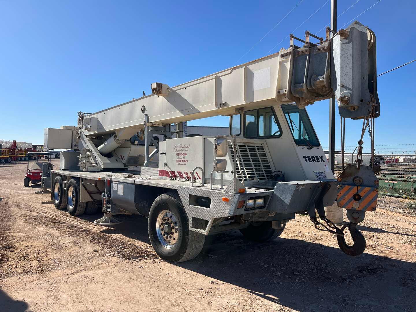 2000 TEREX T340 40 TON CRANE