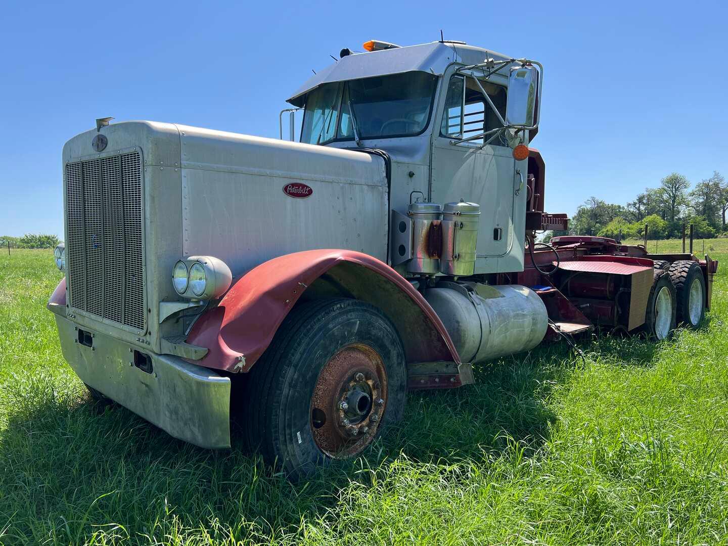 PETERBILT T/A WINCH TRUCK (INOP)