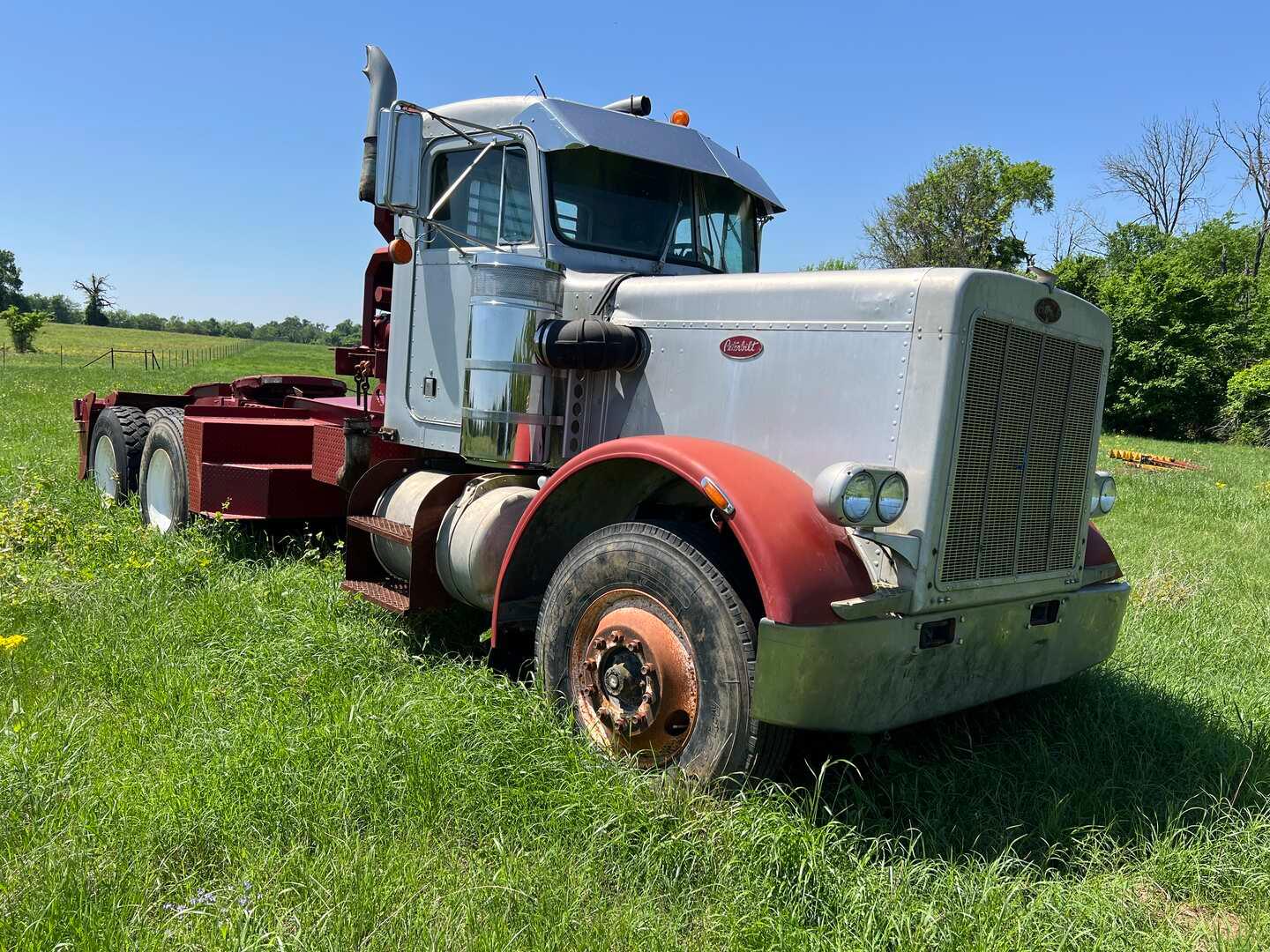PETERBILT T/A WINCH TRUCK (INOP)