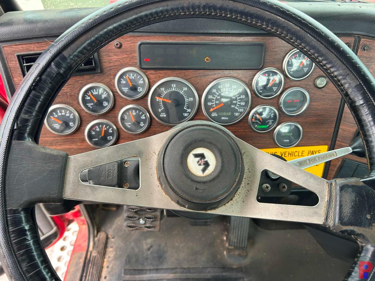 2011 WESTERN STAR 4900 FA T/A VACUUM TRUCK TRACTOR