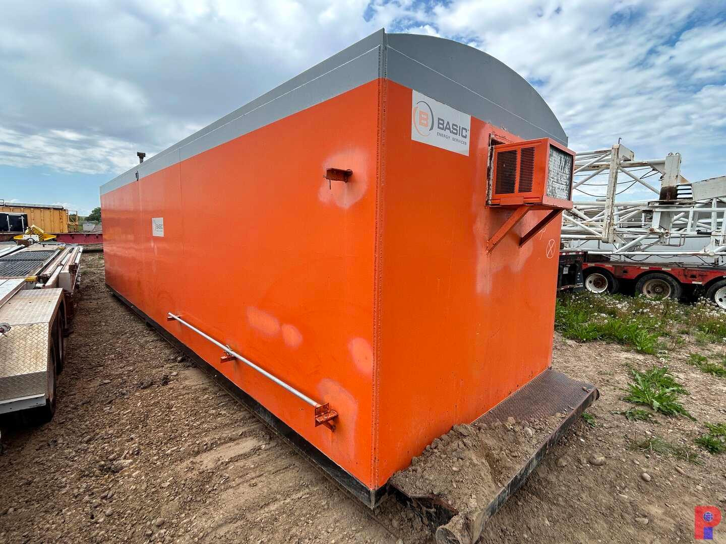33 X 8.5 X 9.5 TOOL PUSHER DOGHOUSE W/ LOCKER ROOM & BATHROOM