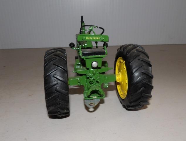 JD B Clock Danberry Mint Damaged Steering Wheel