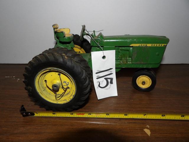 JD Tractor w/Duals