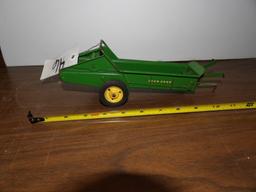 JD Manure Spreader